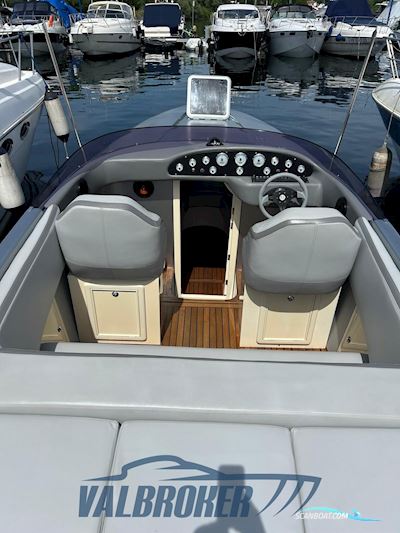 Abbate Tullio Superiority 32 Motorboat 1996, with Cummins 6BT 5.9 M engine, Italy