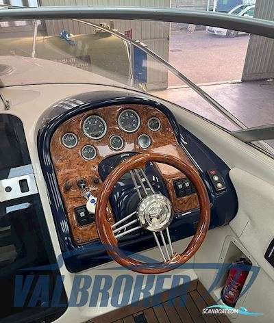 Absolute 25 Motorboat 2003, with Volvo Penta 5.0 Gxi DP/S engine, Italy