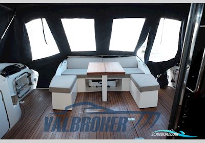 Absolute 52 Motorboat 2008, with Volvo Penta D6 Ips600 engine, Italy