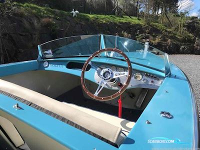Albatross Continental Motorboat 1959, with Coventry Climax Fwe 400-298508 engine, United Kingdom