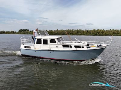 Altena Kruiser 9.30 AK Cabrio Motorboat 1970, with Craftsman CM4.42 engine, The Netherlands