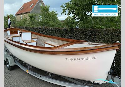 Amstelsloep 770 Motorboat , with Volvo Penta engine, The Netherlands