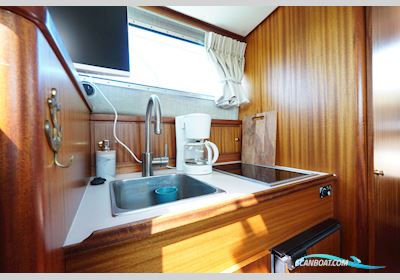 Antaris 7.20 Family Motorboat 2005, with Vetus Mitsubishi M4.17 engine, The Netherlands