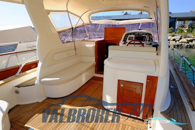 Apreamare Aprea 32 Comfort Motorboat 2011, with Cummins Qsd 2.8 engine, Italy