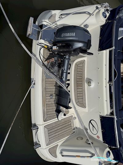 Aquador 23 DC Motorboat 2004, with Volvo Penta 5.0 Gxi engine, Germany