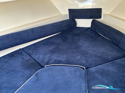 Aquador 23 Walkaround Motorboat 2003, with Mercruiser engine, United Kingdom