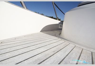 Aquador 28 C Motorboat 2011, with Cummins Mercruiser ES 4,2, 320 hp engine, Sweden