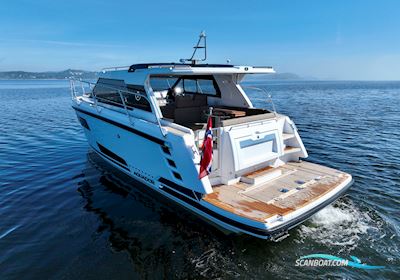 Aquador 300 HT Motorboat 2024, with Volvo Penta D4 - 300 DPI engine, Norway