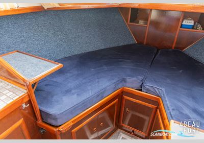 Aquanaut Beauty 1000 AK Motorboat 1988, with Ford  FSD425 engine, The Netherlands