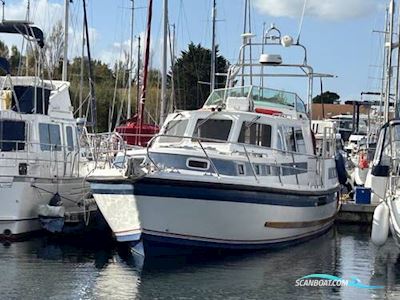 Aquastar Oceanstar 118 Motorboat 1995, with Volvo Tamd41B engine, United Kingdom