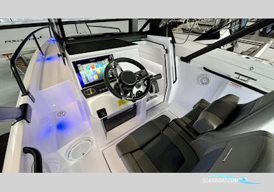 Axopar 25 Cross Top Motorboat 2023, with Mercury engine, Sweden