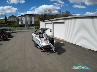 Axopar 25 Cross-Top Motorboat 2025, with Mercury engine, Germany
