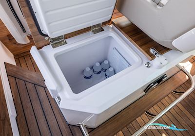Axopar 28 Cross Cabin Motorboat 2022, Denmark