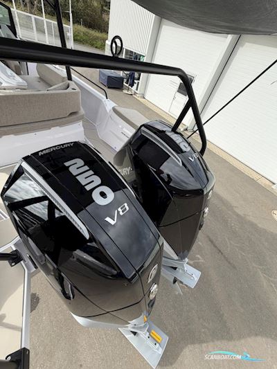 Axopar 29 ST Sun Top Motorboat 2025, with Mercury Verado engine, Germany