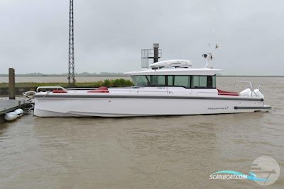 Axopar 37 Cross Cabin Motorboat 2021, with Mercury engine, Germany
