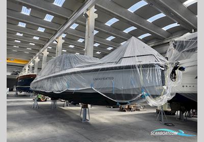 Axopar 37 Sun-Top - Lifting Points Motorboat 2023, with Mercury engine, Italy