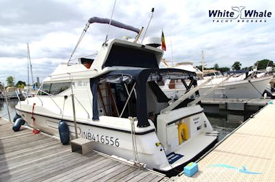 Azimut 37 Fly Motorboat 1991, with 2x  Iveco Aifo engine, Belgium