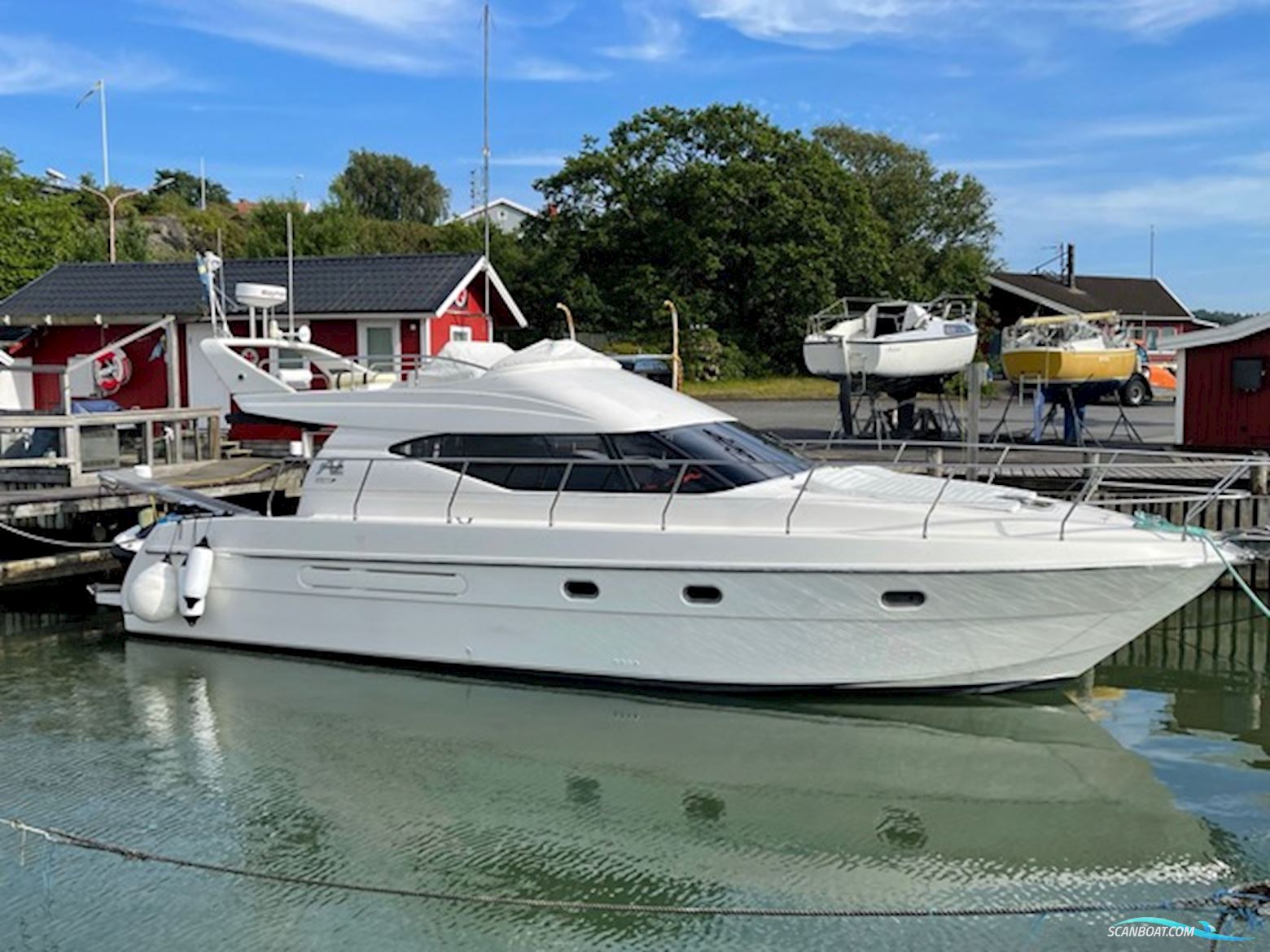 Azimut 40 Flybridge Motorboat 1993, with Iveco engine, Sweden