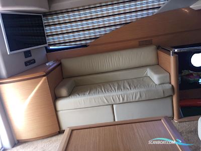 Azimut 43 Fly - BJ. 2007 - Nur 400 Bstd Motorboat 2007, with Cummins Qsb 5,9 Diesel engine, Austria