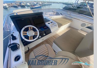 Azimut 77S Motorboat 2016, with Volvo Penta engine, Italy