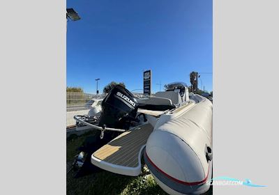 BWA 28 sport GT Motorboat 2015, with Suzuki engine, France