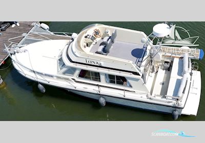 Baess Apollo 30 Fly Motorboat 1980, with Volvo Penta engine, Germany