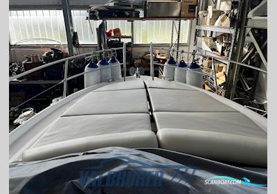 Bavaria 28 Sport Motorboat 2012, with Mercruiser 5.0 Mpi engine, Italy