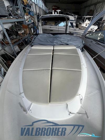 Bavaria 28 Sport Motorboat 2012, with Mercruiser 5.0 Mpi engine, Italy