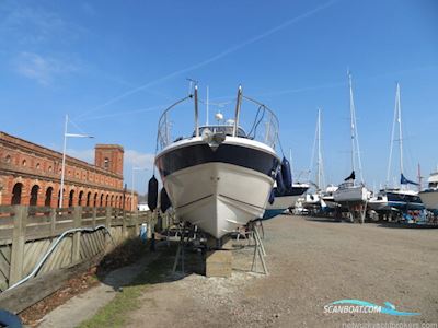 Bavaria 300 Sport Motorboat 2002, with Volvo Penta Kad32 engine, United Kingdom