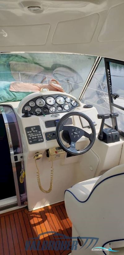 Bavaria 32 Sport Motorboat 2006, with Volvo Penta D3 190 DP/S engine, Italy