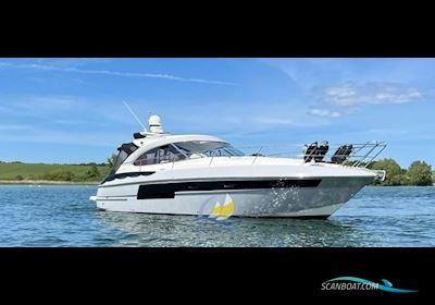 Bavaria 35 HT Diesel Motorboat 2005, with Volvo Penta D4-260 engine, Germany