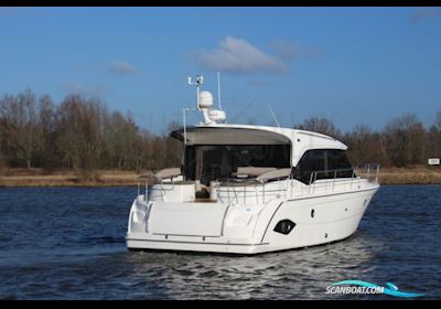 Bavaria E40 Sedan Motorboat 2017, with Volvo Penta D3 150 engine, The Netherlands