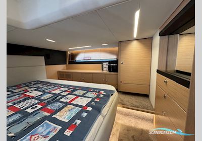Bavaria R 40 Fly m/ Joystck Motorboat 2019, with Volvo Penta D 6 370 engine, Denmark