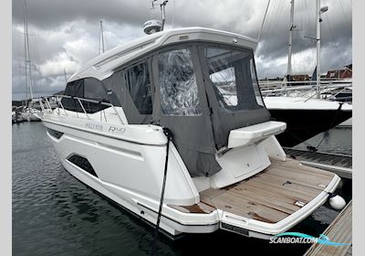Bavaria R40 Coupe Motorboat 2022, with Volvo Penta engine, United Kingdom