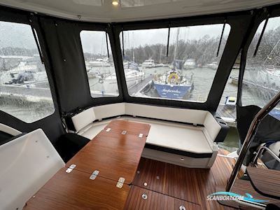 Bavaria R40 Fly Motorboat 2023, with Volvo Penta engine, United Kingdom