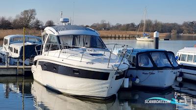 Bavaria S33 HT Motorboat 2021, with Volvo engine, United Kingdom