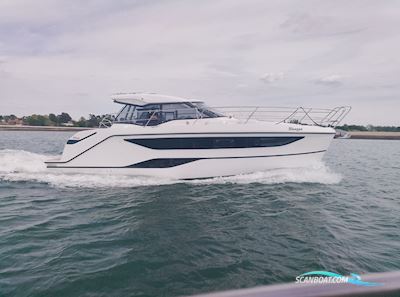 Bavaria SR33 Motorboat 2023, with Volvo Penta engine, United Kingdom