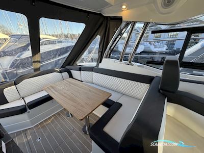 Bavaria SR33 Motorboat 2023, with Volvo Penta engine, United Kingdom