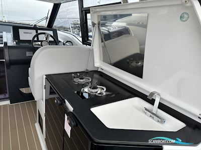 Bavaria SR35 Motorboat 2024, with Volvo engine, United Kingdom