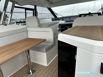 Bavaria SR35 Motorboat 2024, with Volvo engine, United Kingdom