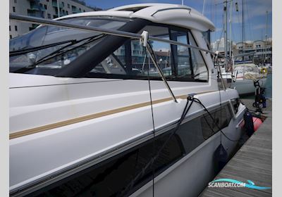 Bavaria Sport 360 Coupe Motorboat 2016, with Volvo Penta engine, United Kingdom