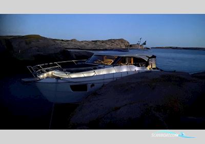 Bavaria Virtess 420 Coupè Motorboat 2014, with Volvo Penta D6-370 EVC engine, Sweden