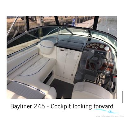Bayliner 245 Motorboat 2006, with MerCruiser engine, United Kingdom