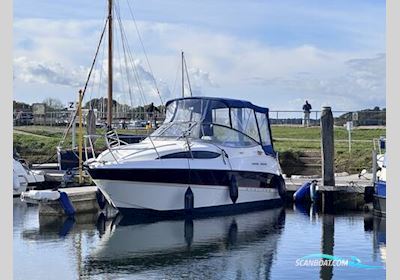 Bayliner 2455 Ciera Motorboat 2002, with Mercruiser MCM 5.0 engine, United Kingdom