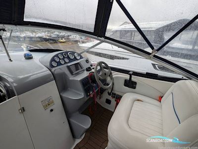 Bayliner 265 Motorboat 2003, with Volvo Kad 32 engine, United Kingdom