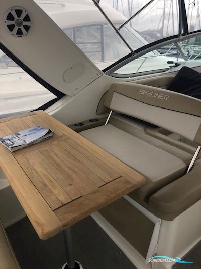 Bayliner 285 SB Motorboat 2006, with Mercruiser 383 Stroker engine, Germany