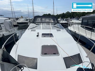 Bayliner 2855 Motorboat 1989, with Omc engine, The Netherlands