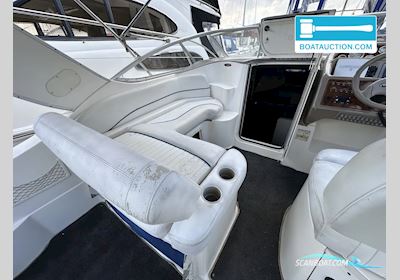Bayliner 2855 Motorboat 2003, with Mercruiser engine, The Netherlands