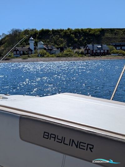 Bayliner VR5 Bowrider 2018 – Klar til sommeren i Rungsted Havn Motorboat 2018, with Mercury engine, Denmark