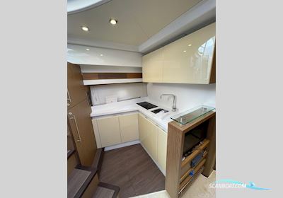 Beneteau 44 GT Speciale Motorboat 2015, with Volvo Penta D6-330 engine, Italy